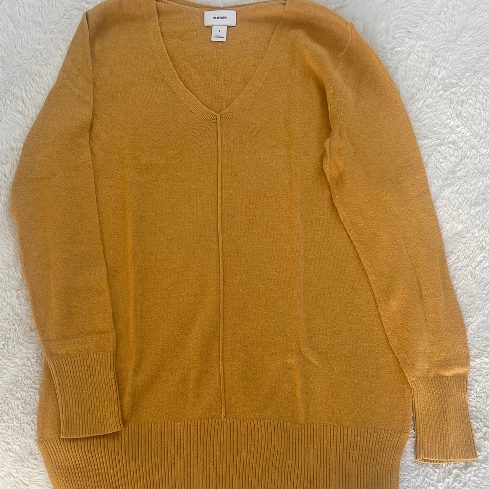 Old Navy V-Neck Sweater in Mustard Yellow